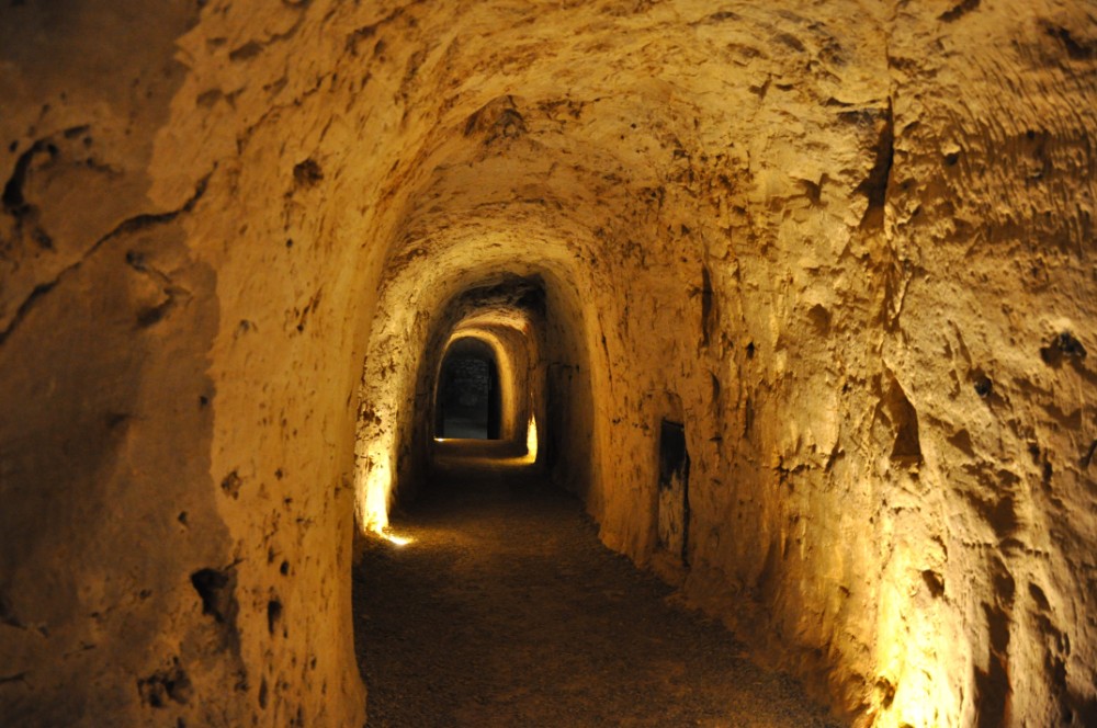 visiter provins en une journée- souterrains de Provins