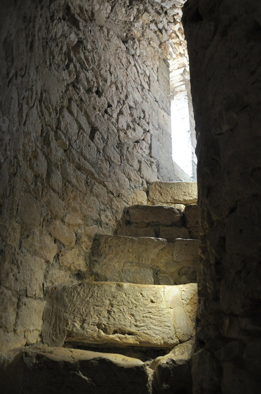 La Marinière en Voyage - escalier de la tour César à Provins