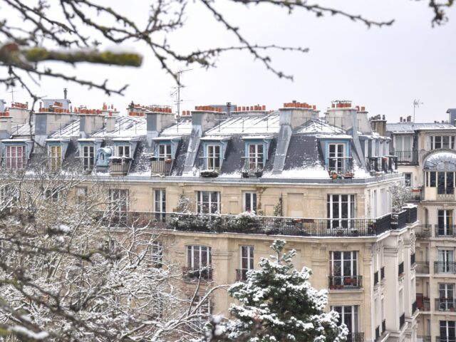 Paris sous la neige à Montmartre