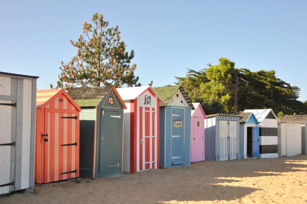 Île d'Oléron : les cabines de plage à la Boirie