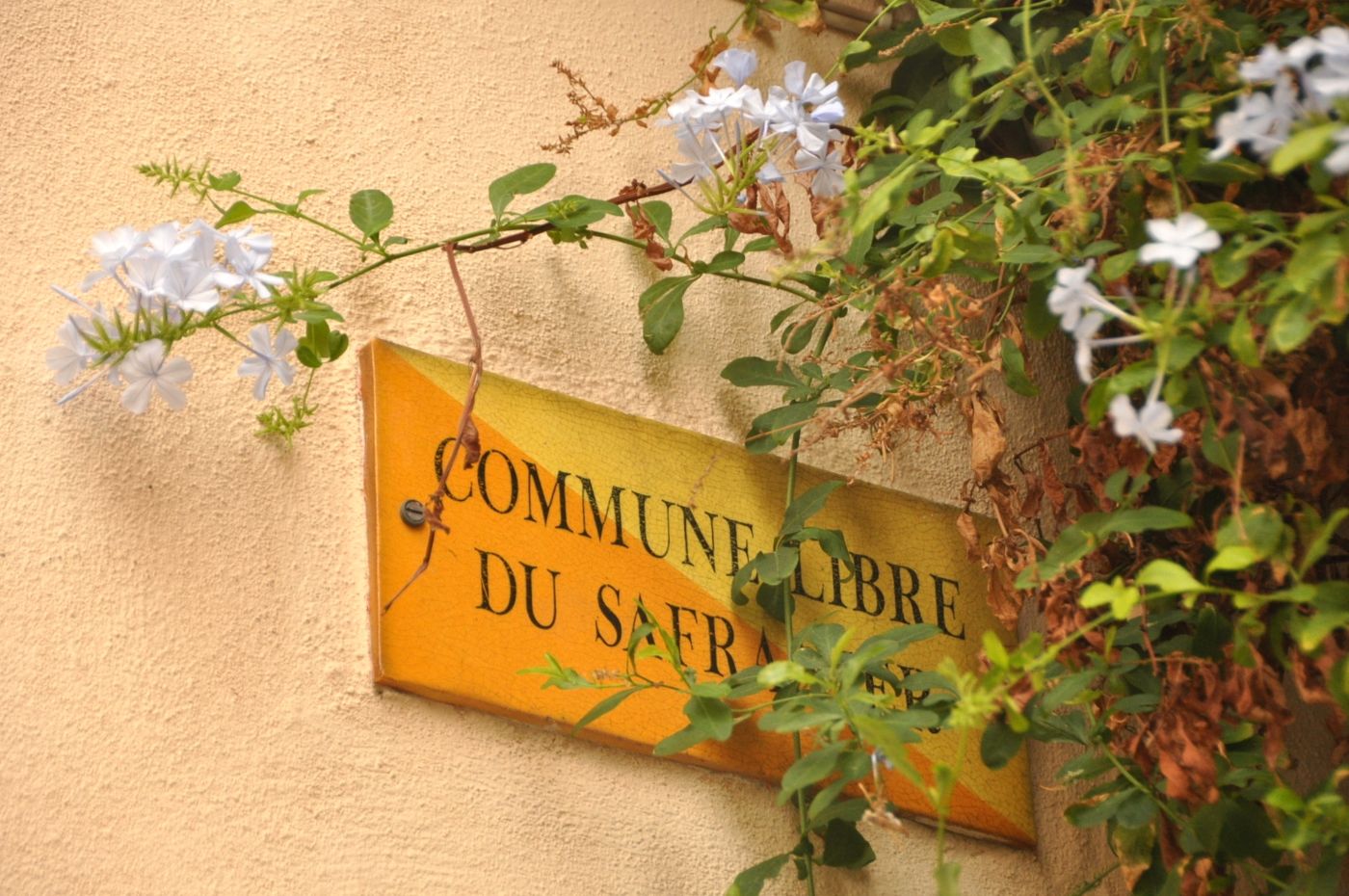 Commune libre du Safranier à Antibes - Blog La Marinière en Voyage