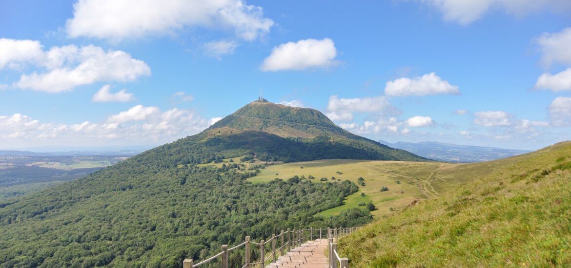 Randonnée Puy de Dôme et Puy Pariou - Blog La Marinière en Voyage